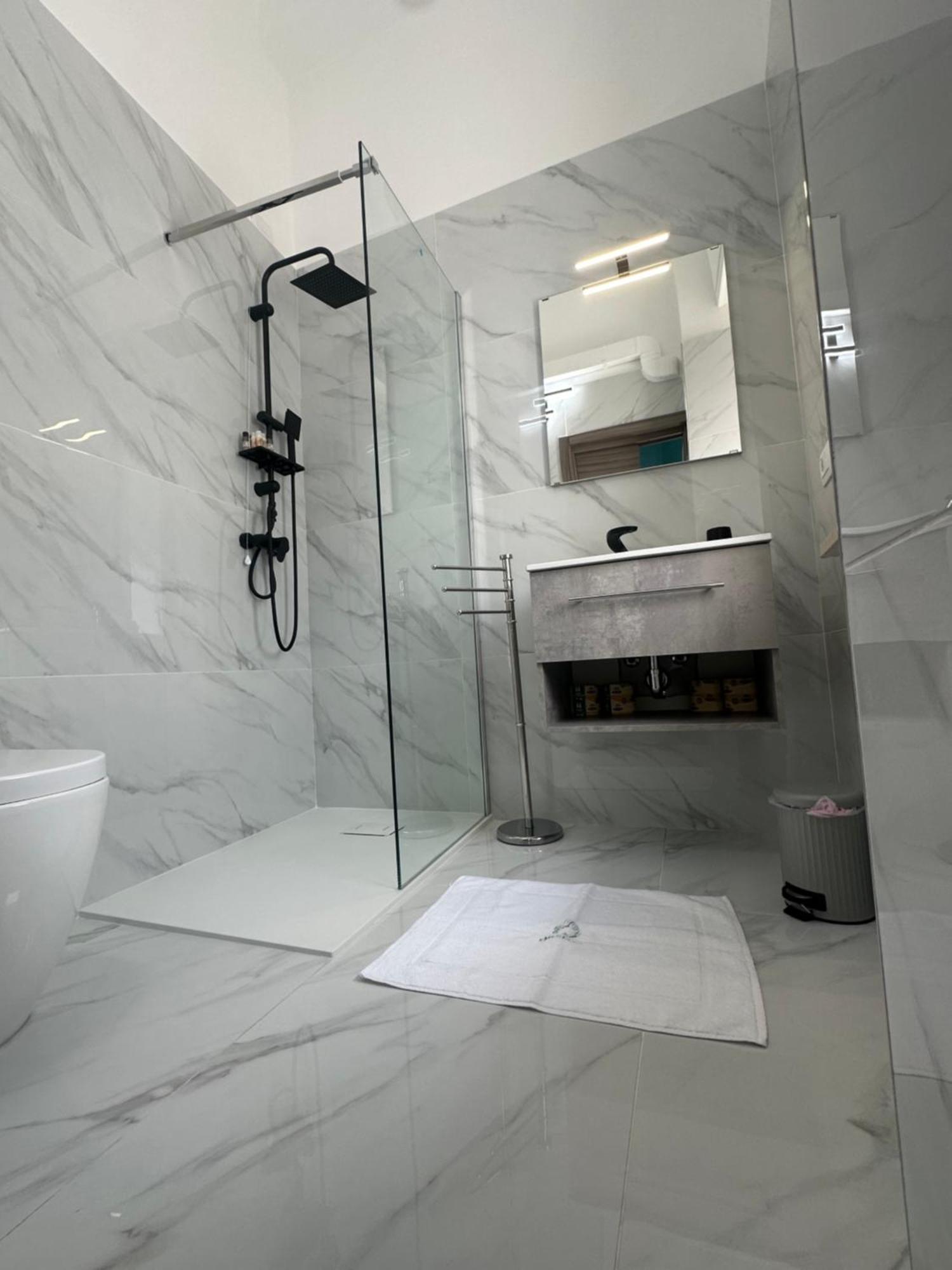 Emerella Luxury Suites-Siderno Lungomare מראה חיצוני תמונה