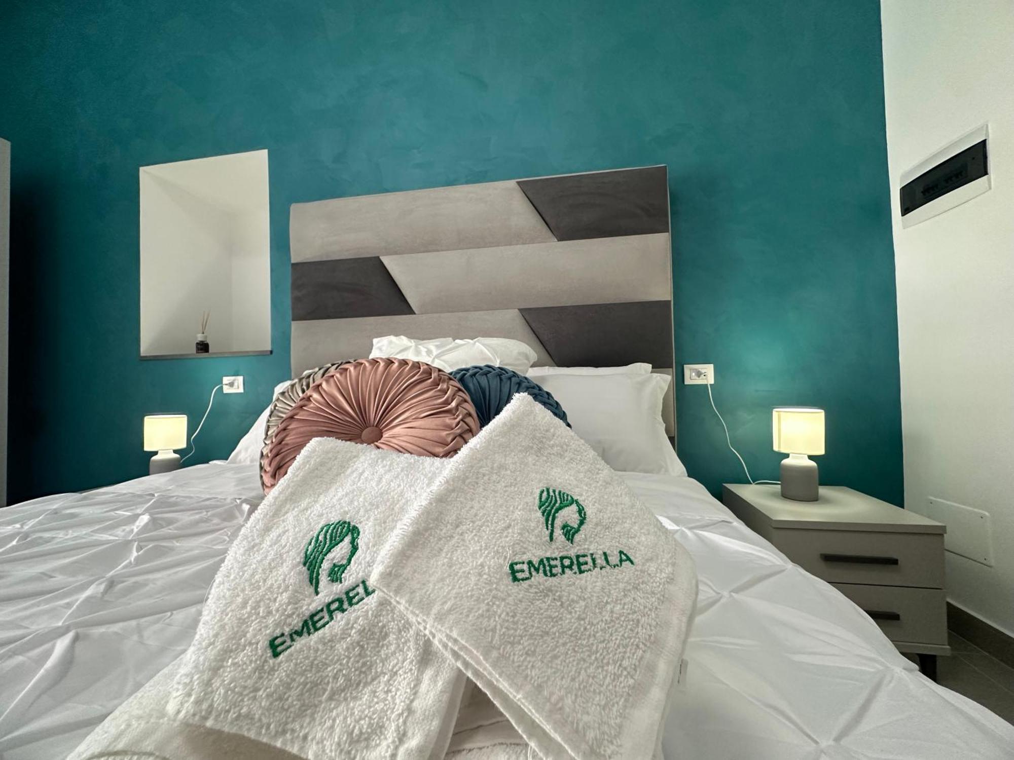 Emerella Luxury Suites-Siderno Lungomare מראה חיצוני תמונה