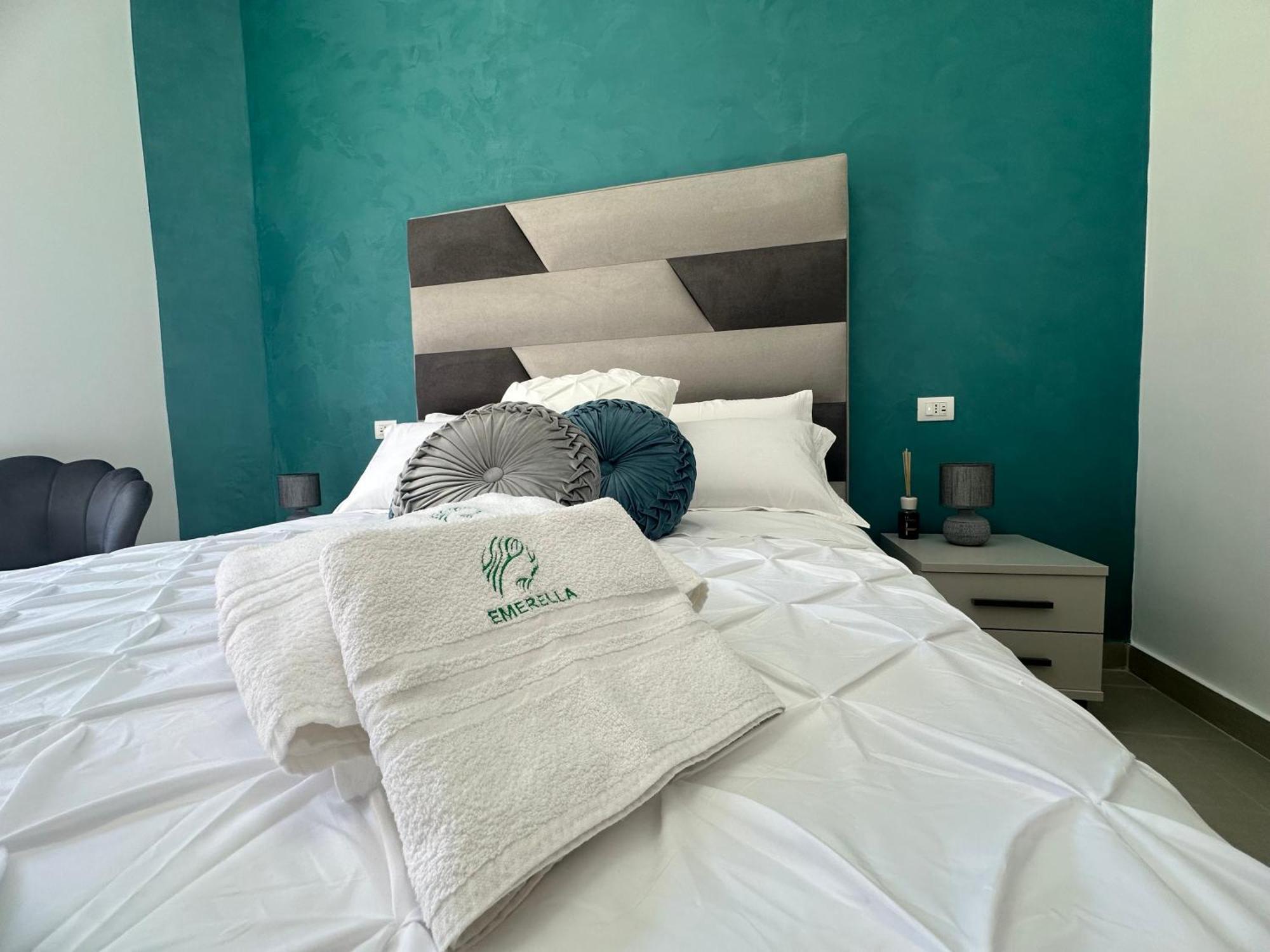 Emerella Luxury Suites-Siderno Lungomare מראה חיצוני תמונה