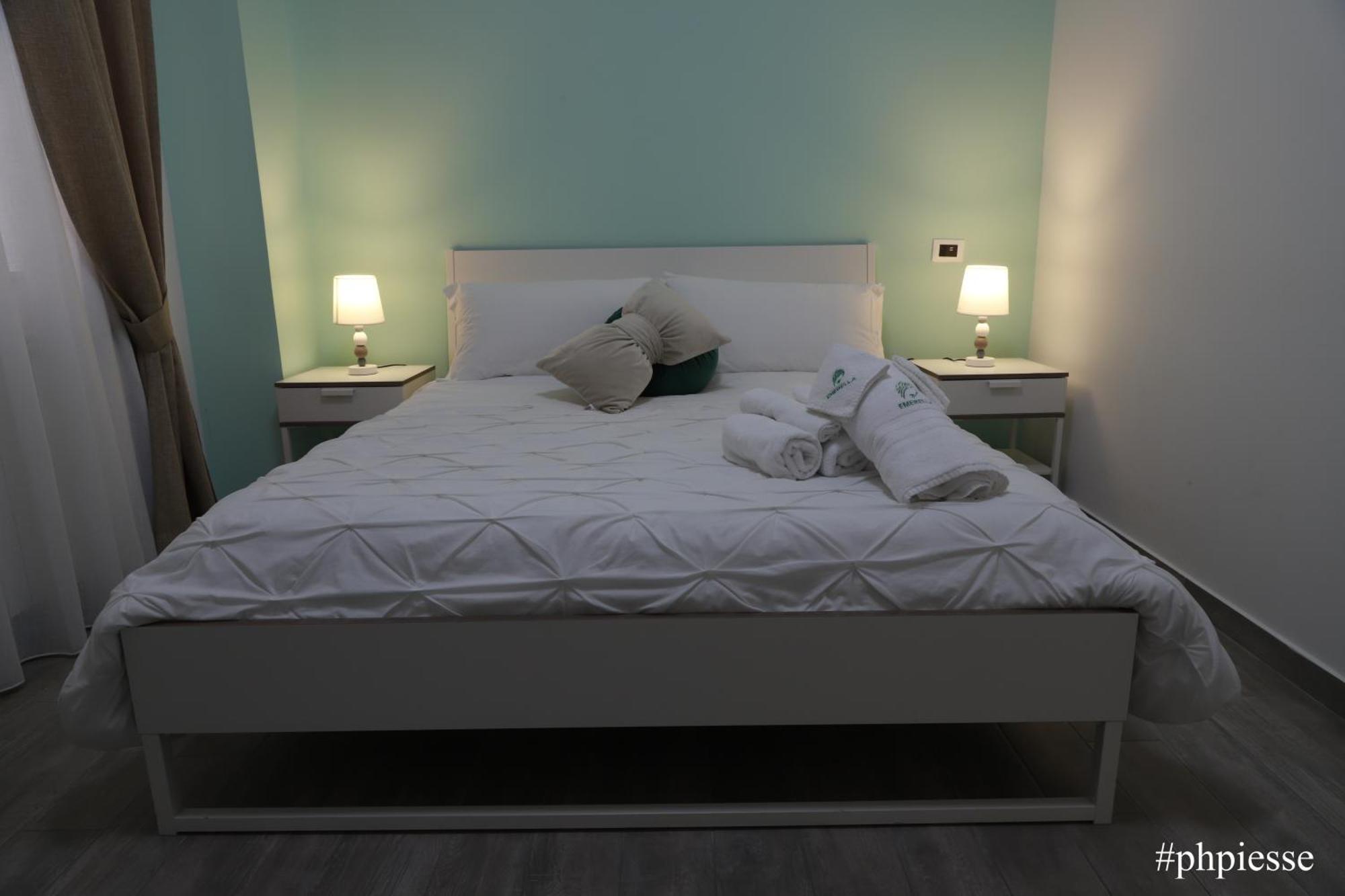 Emerella Luxury Suites-Siderno Lungomare מראה חיצוני תמונה